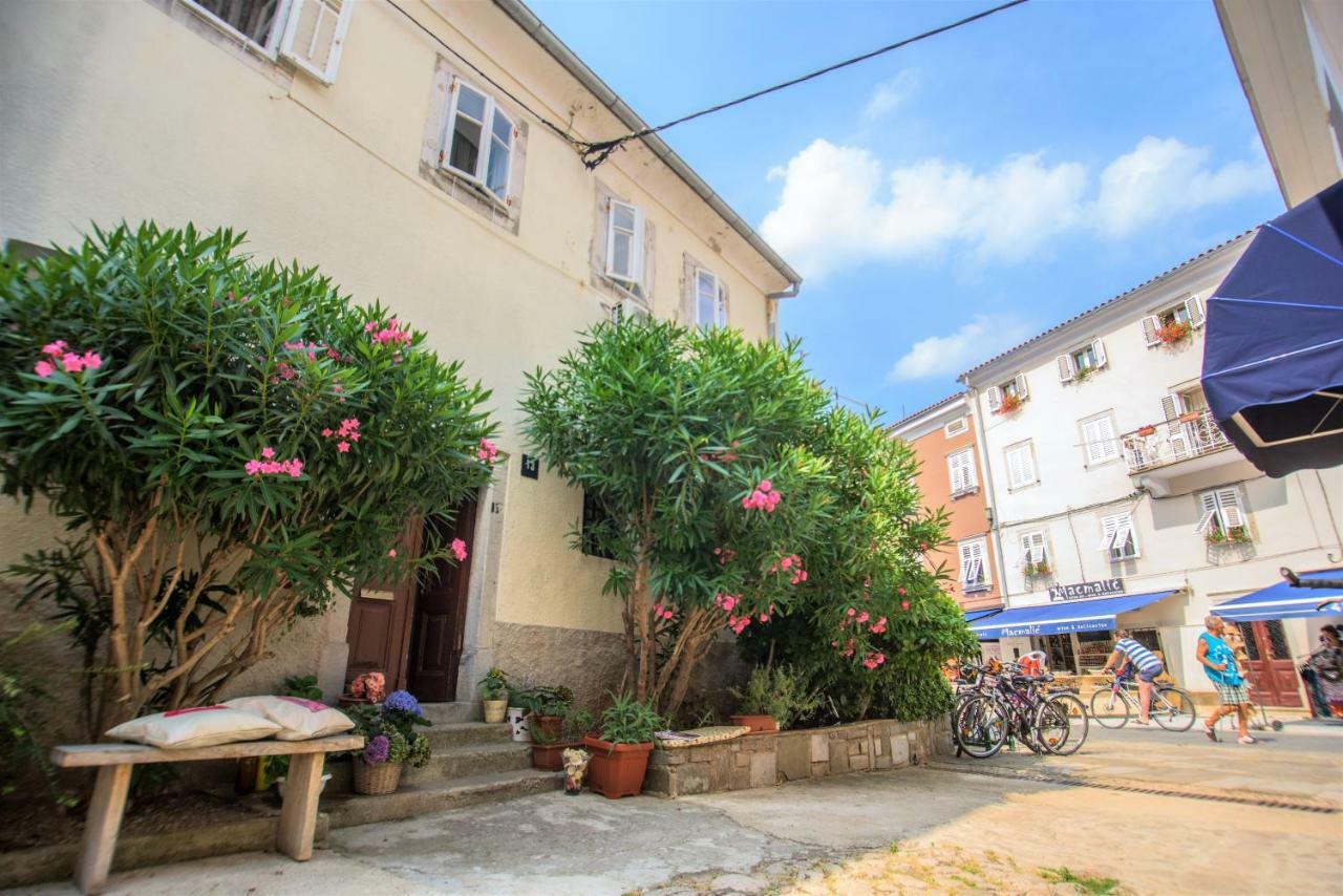 Apartment Dolores Cres Exterior foto